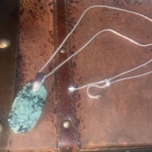 JADEITE/ SILVER LARIAT STYLE